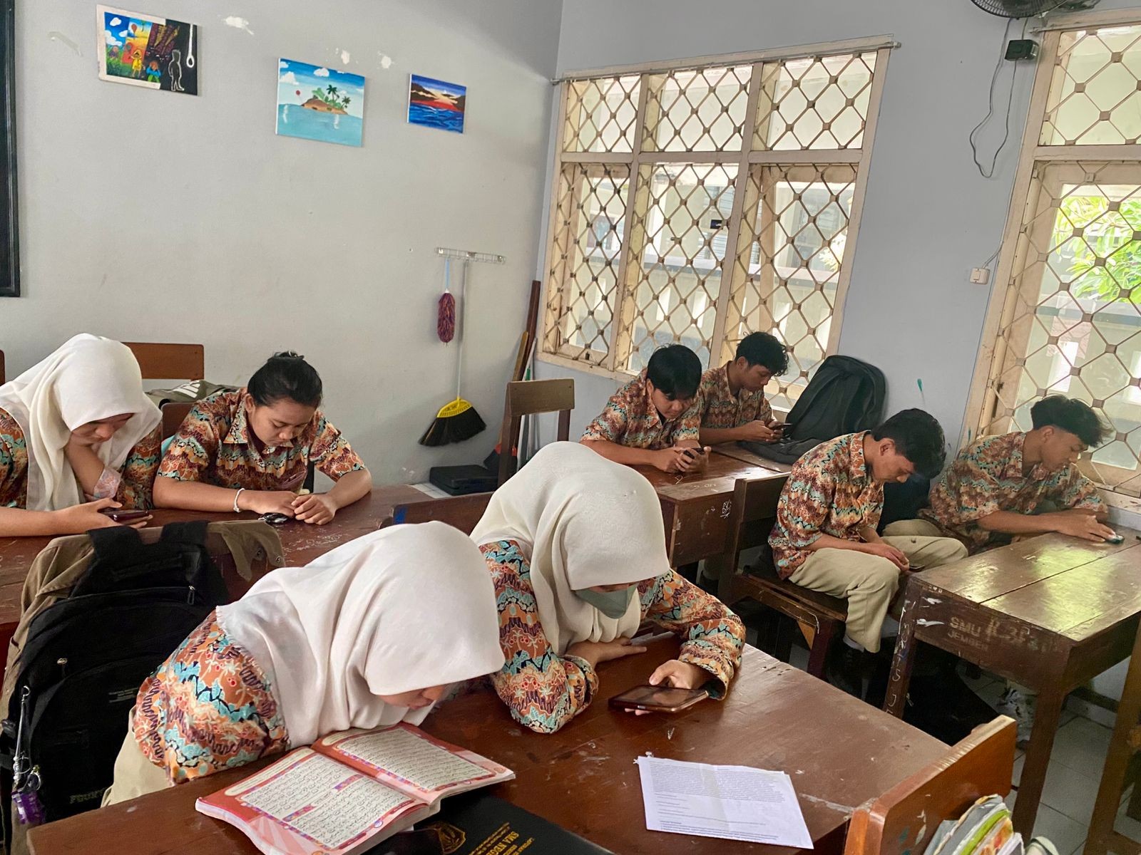 SMA Negeri 1 Jember Gelar Khatmil Quran Memperingati Hari Amal Bakti ke-79 Kementerian Agama