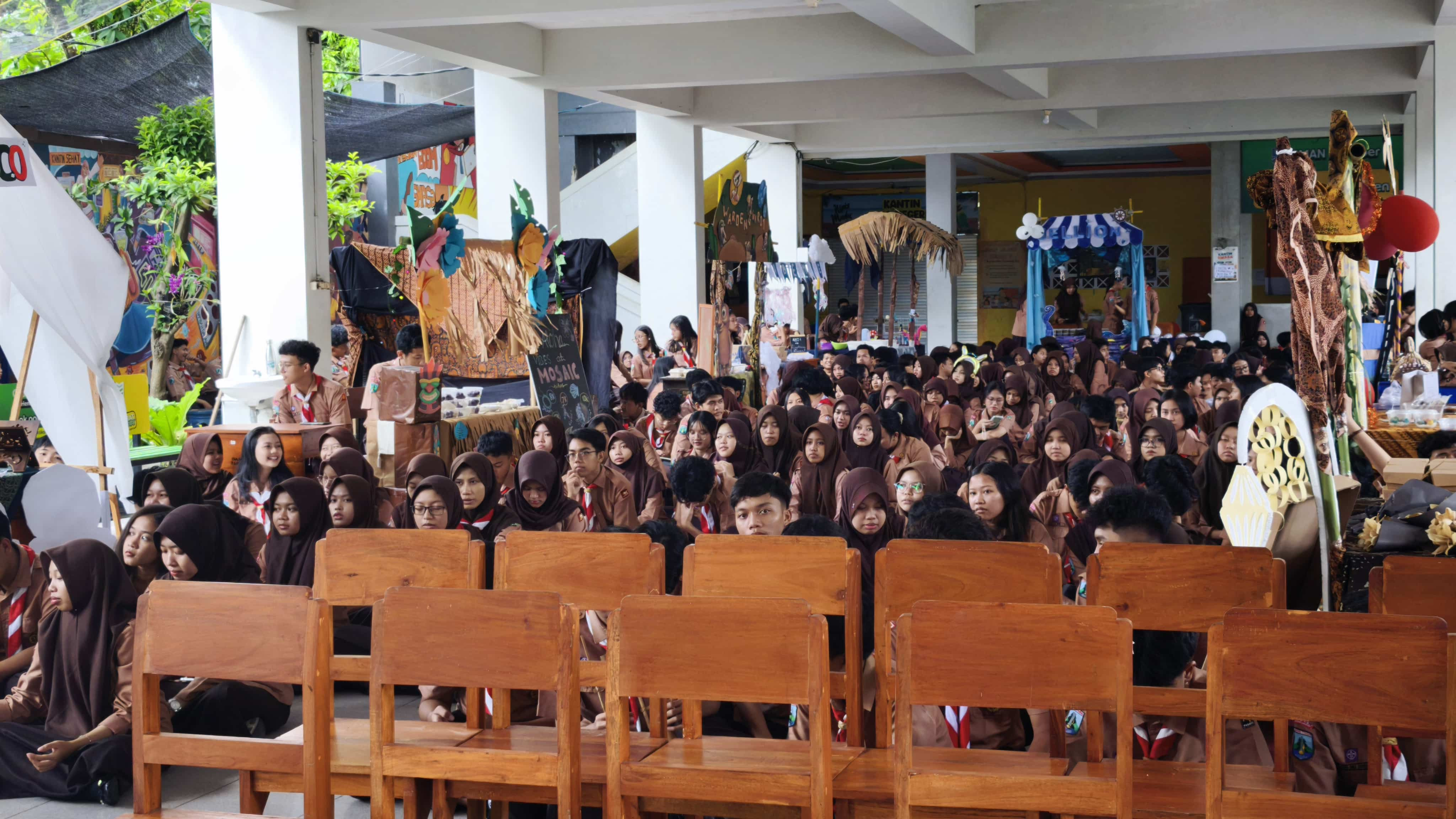 Gelar Karya P5 Kelas XI dengan tema Ide Kreatif dan Inovatif Jadi Cuan Menuju Entrepreneur Sukses