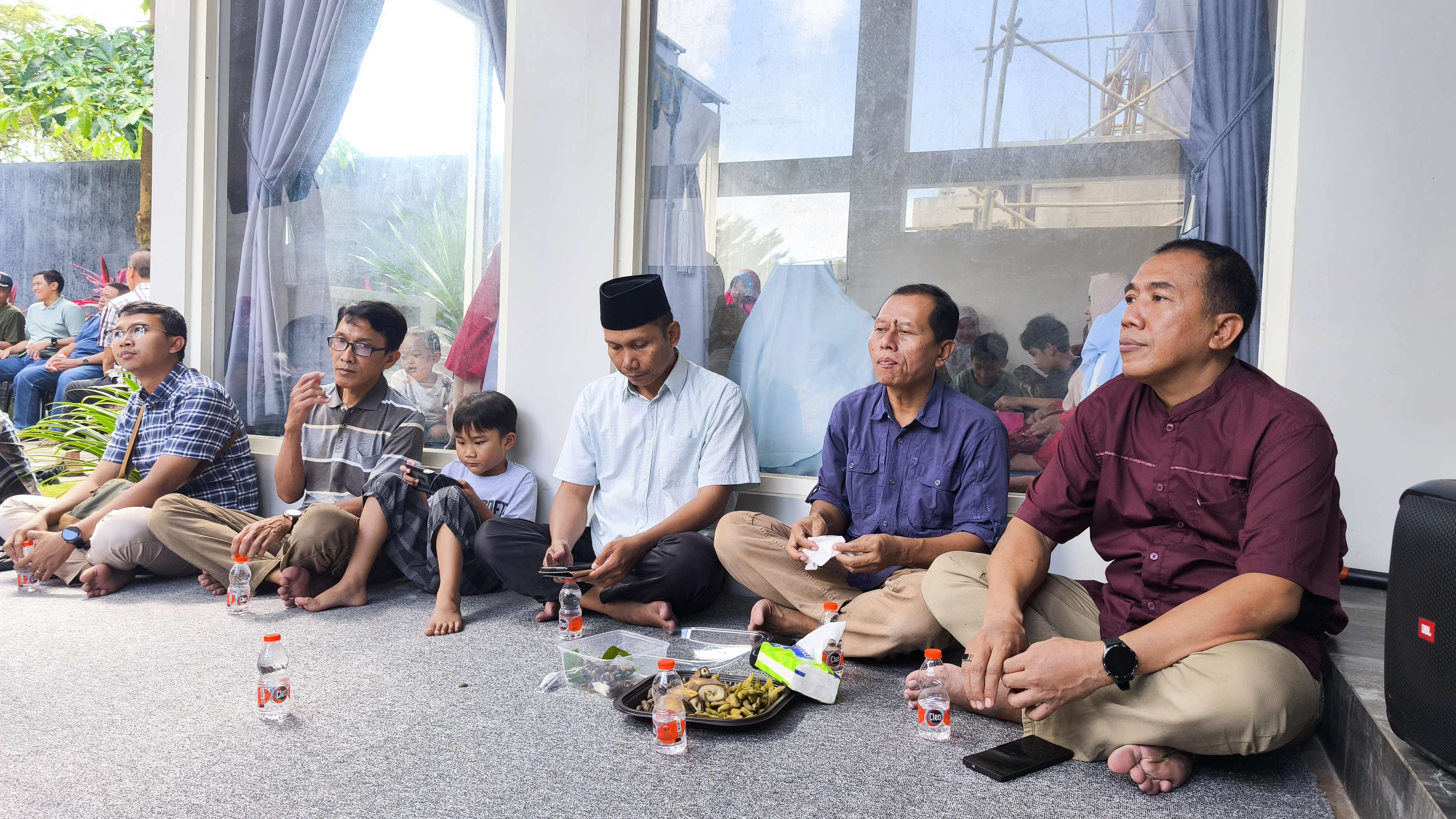 Pertemuan Keluarga Besar SMA Negeri 1 Jember Penuh Kehangatan
