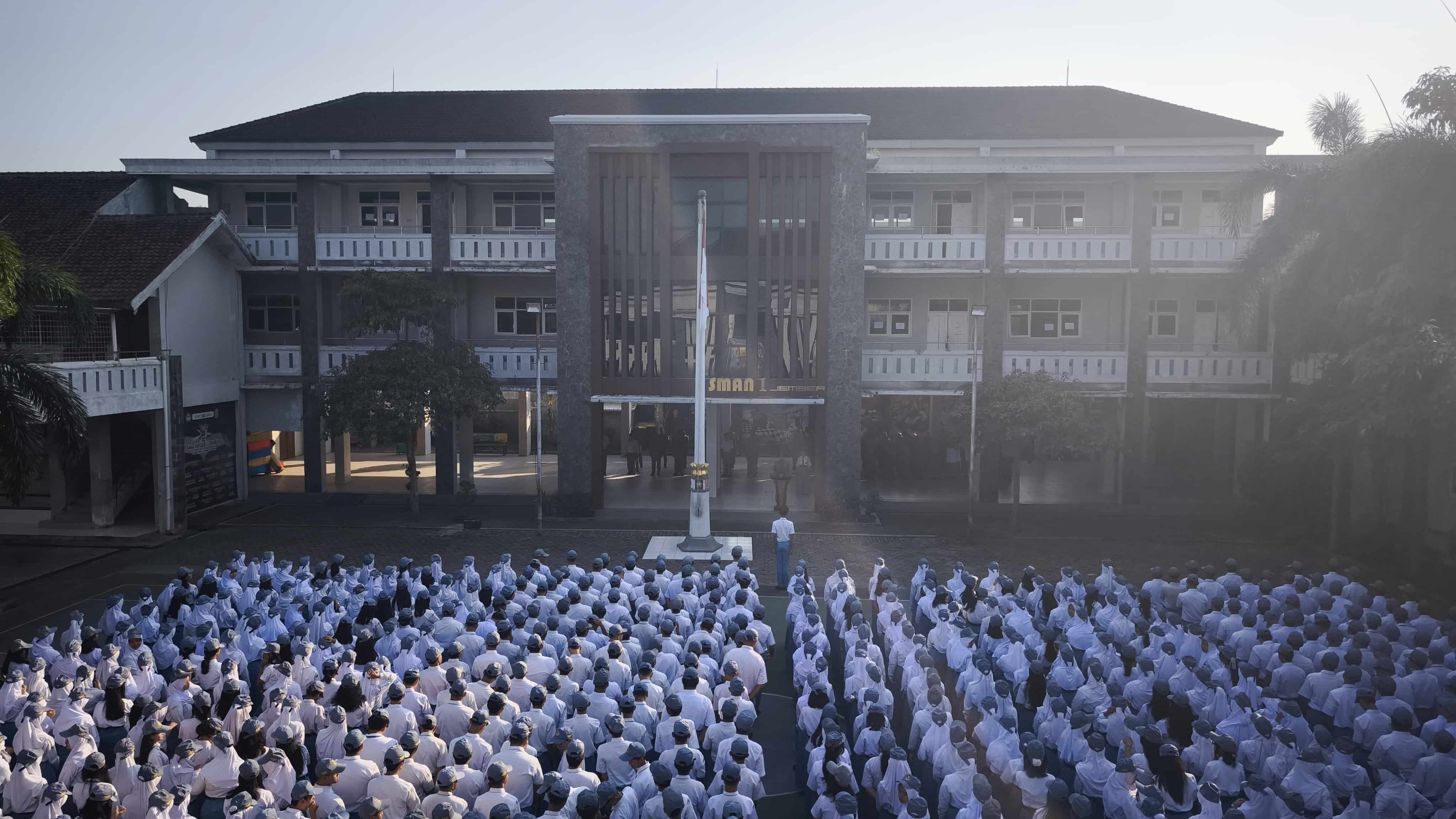 APEL PAGI KELAS XI DAN XII SMA NEGERI 1 JEMBER