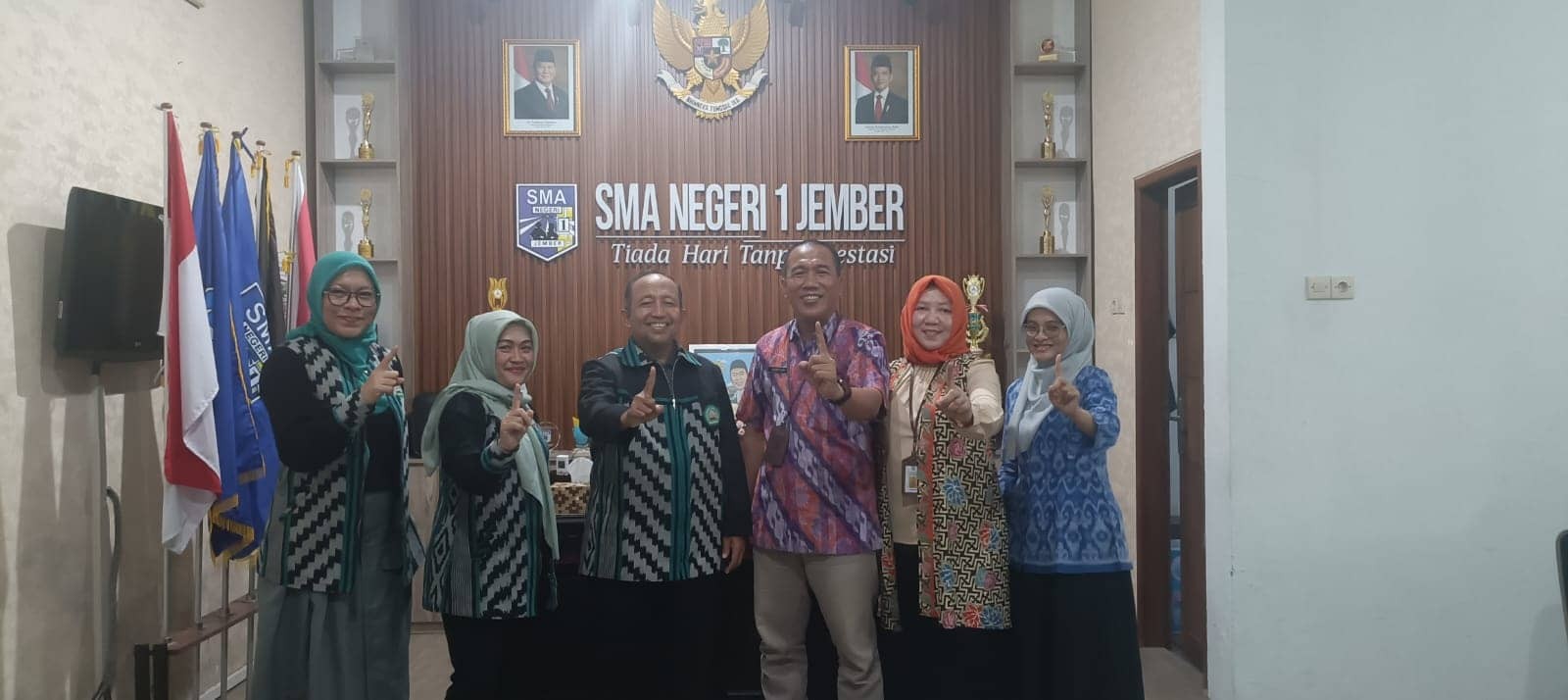 Kunjungan FK UNISMA ke SMA Negeri 1 Jember: Mempererat Silaturahmi dan Kolaborasi