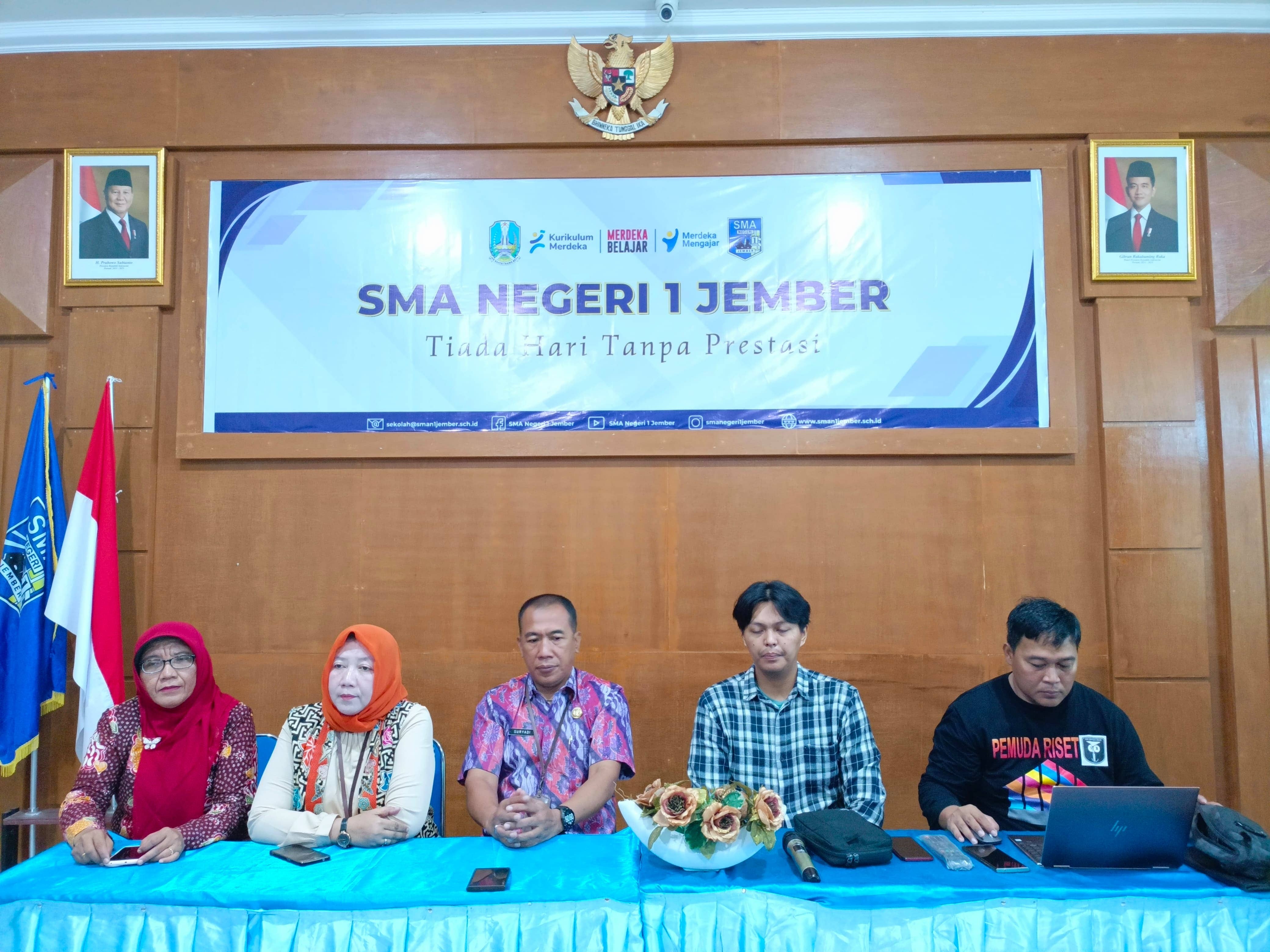 Research Adventure Program: Mempersiapkan Sang Juara Menuju Lomba UTAMA 2025